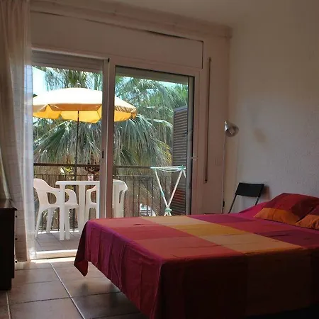 Les Palmeres Апартаменти