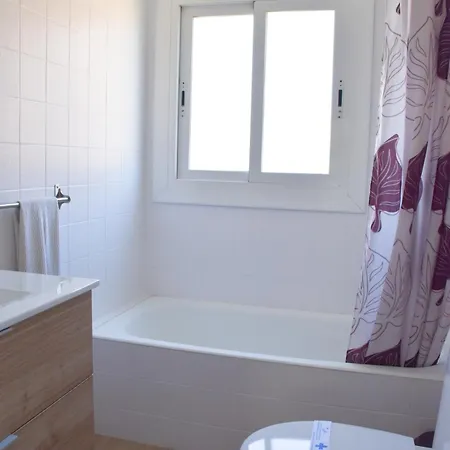 Les Palmeres Apartment *