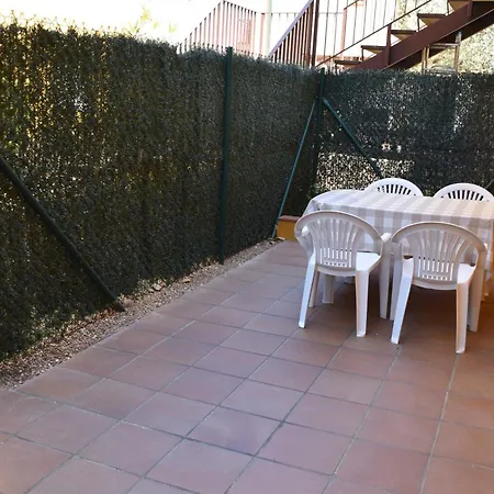 Les Palmeres Apartment *