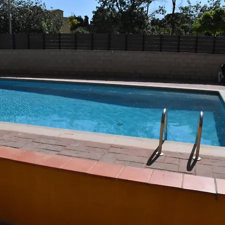 Les Palmeres Apartment *