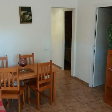 Les Palmeres Apartment *