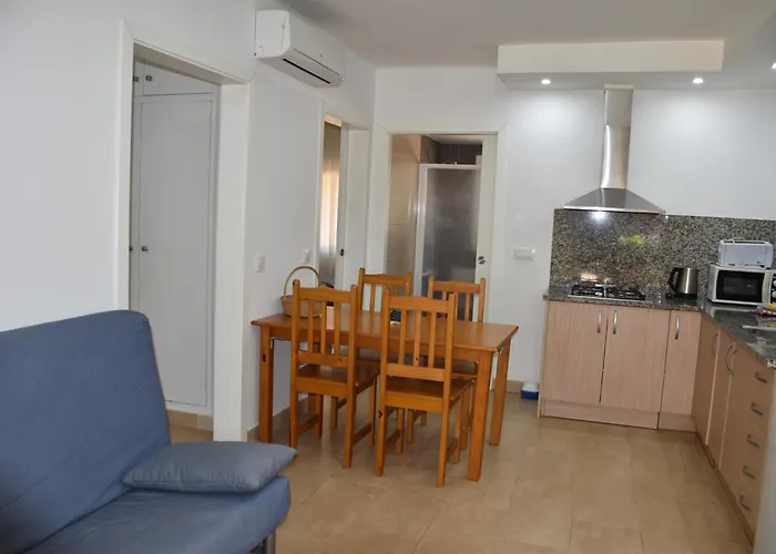 Апартаменти Les Palmeres